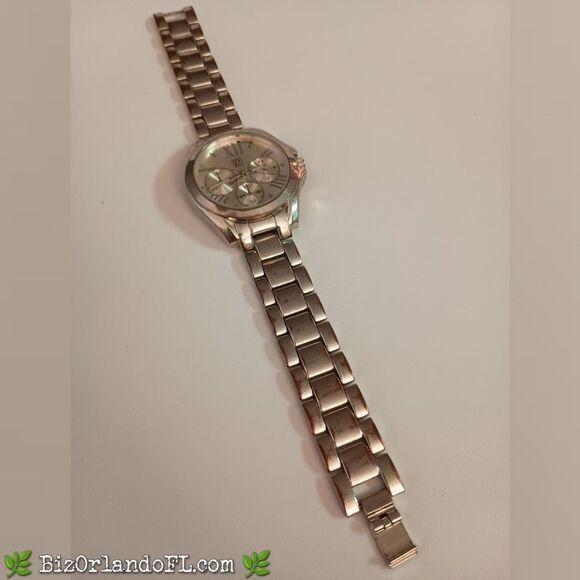 VINTAGE: New York & Company -- NY & Co -- Silver Women's Watch - Picture 5 of 11